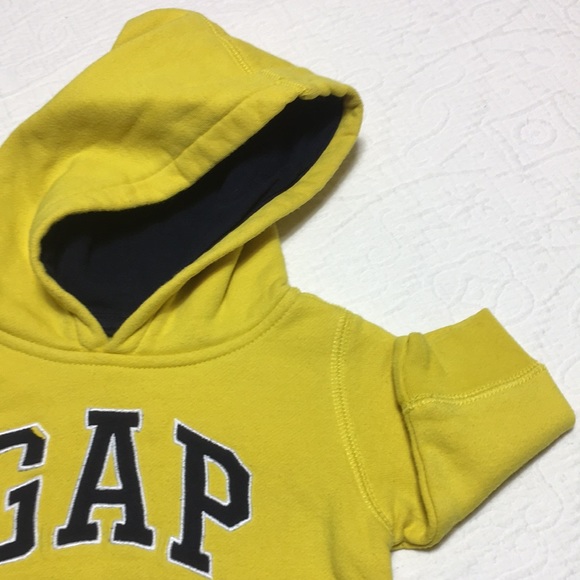 3-6m (4/$20) Pullover Hoodie by Gap - Picture 5 of 16